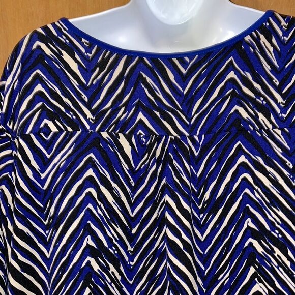 NY collection shirt! SizeXL! Blue/White zigzag! Very soft and flowy! 3/4 sleeves - Picture 5 of 7